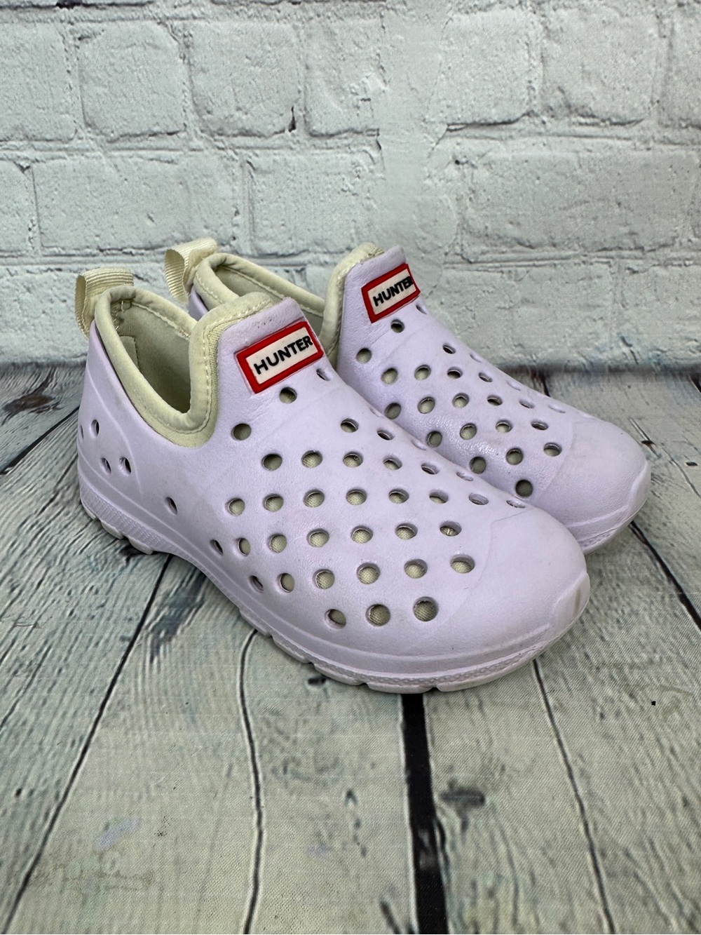 Hunter Lightweight Water Shoe W/Removable Innersole Light Mauve Kids Size US 10